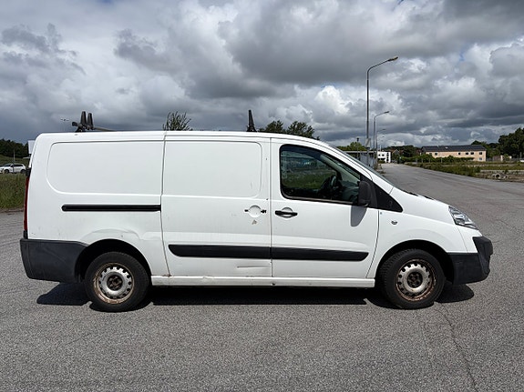 Toyota Proace 4 of 6