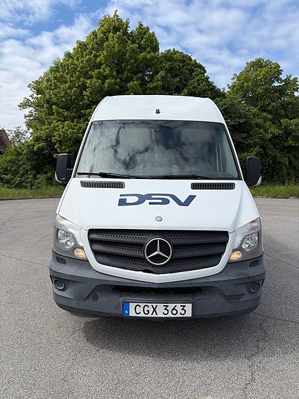 Mercedes-Benz Sprinter 208 3 of 6