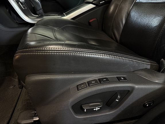Volvo XC70 12 of 22