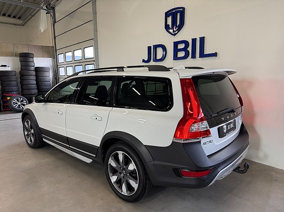 Volvo XC70 3 of 22