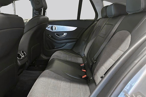 Mercedes-Benz C220 d 9 of 16