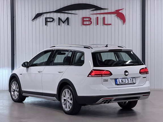 Volkswagen Golf Alltrack 4 of 30
