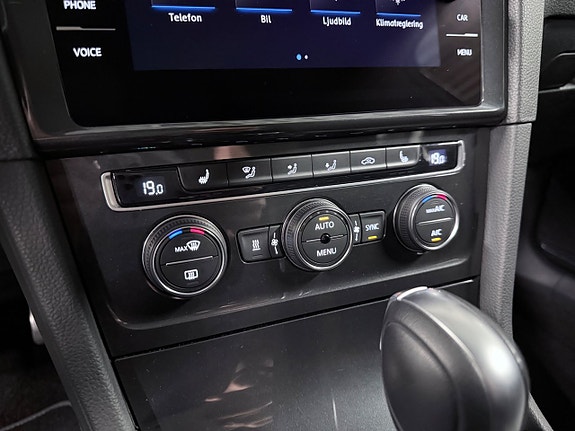 Volkswagen Golf Alltrack 17 of 30