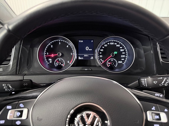Volkswagen Golf Alltrack 14 of 30