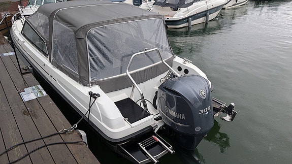 Yamarin Cross 75 BR - 2019. Yamaha F300 HK. Endast 130 gångt 6 of 18