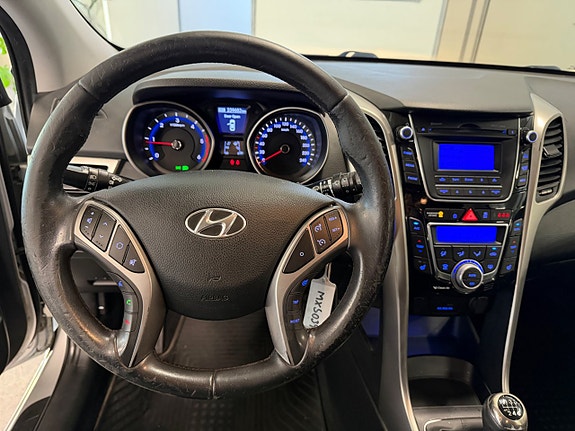Hyundai i30 10 of 15