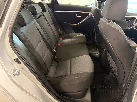 Hyundai i30 6 of 15