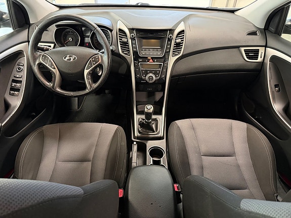 Hyundai i30 7 of 15