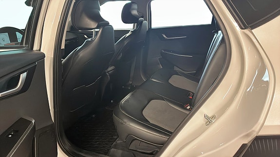 Kia EV6 5 of 12
