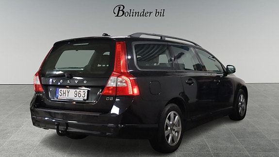 Volvo V70 6 of 18