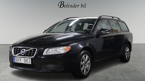 Volvo V70 3 of 18