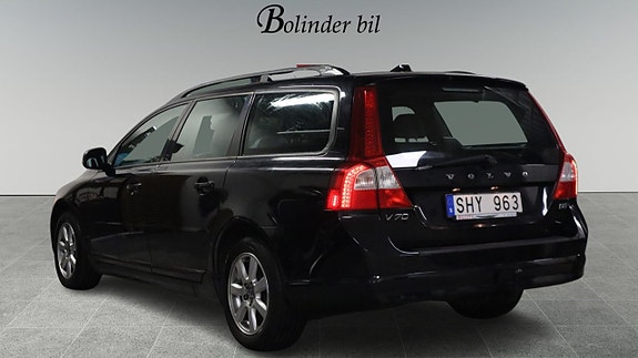 Volvo V70 4 of 18