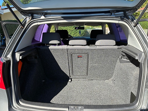Volkswagen Golf V 5 of 7