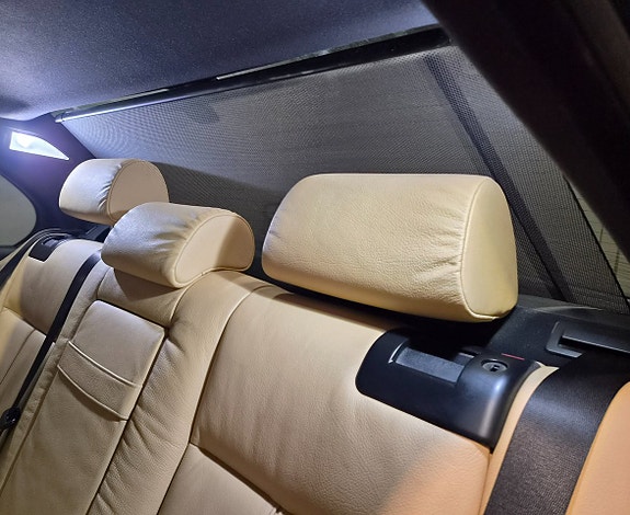 BMW 540i 8 of 23