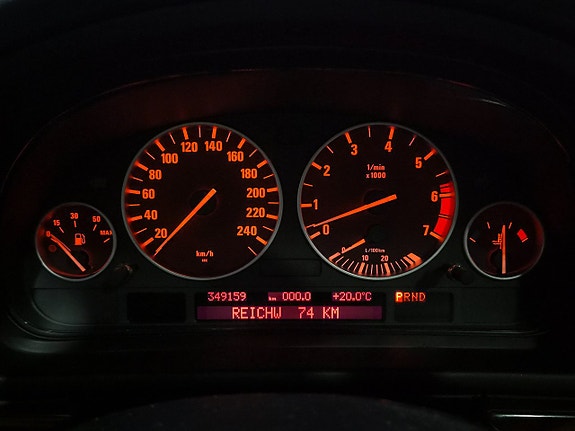 BMW 540i 15 of 23