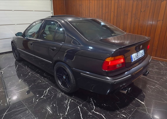 BMW 540i 4 of 23