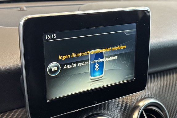 Mercedes-Benz A180 d 16 of 17