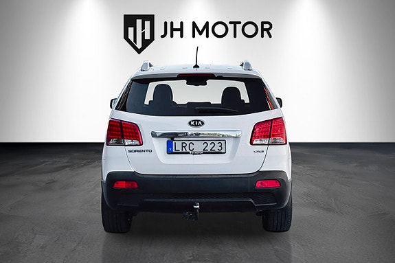 Kia Sorento 5 of 16