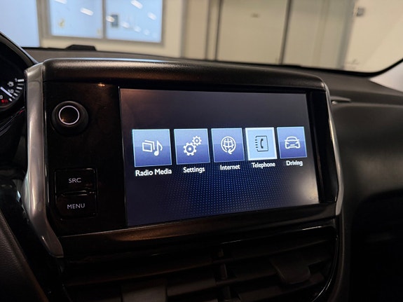 Peugeot 208 15 of 15