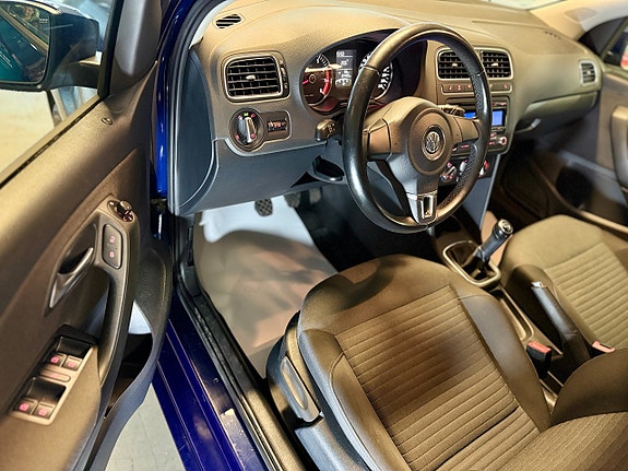 Volkswagen Polo 8 of 14