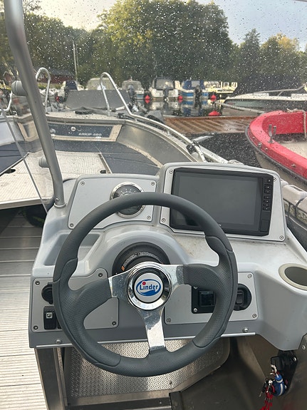 Linder Arkip 460 - Honda BF50  - Båttrailer - Minn Kota elmotor 2 of 6