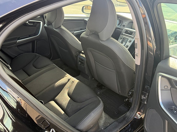 Volvo S60 6 of 6