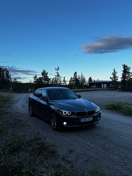 BMW 320d 5 of 11