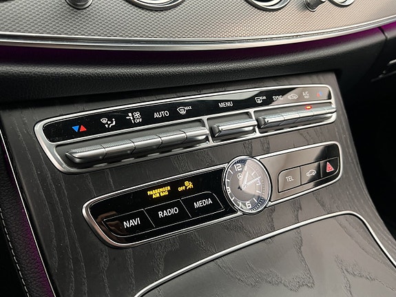 Mercedes-Benz E200 d 24 of 30