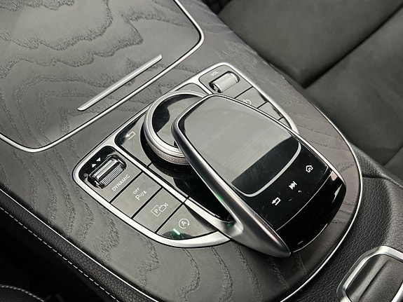 Mercedes-Benz E200 d 26 of 30