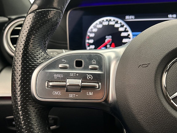 Mercedes-Benz E200 d 13 of 30