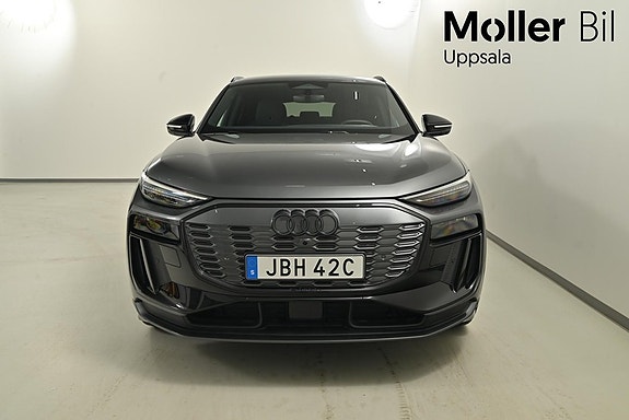 Audi Q6 e-tron 3 of 13