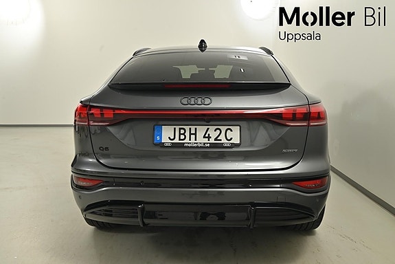 Audi Q6 e-tron 9 of 13