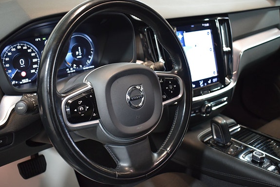 Volvo V60 9 of 22