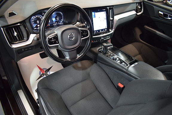 Volvo V60 8 of 22