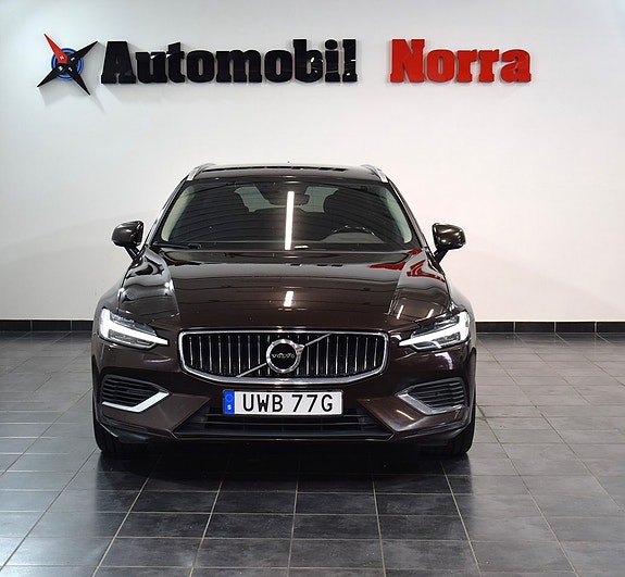 Volvo V60 2 of 22