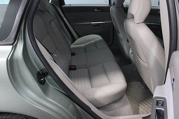 Volvo V50 11 of 19