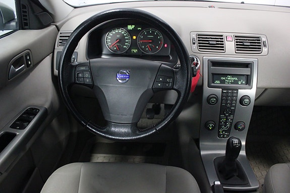 Volvo V50 13 of 19