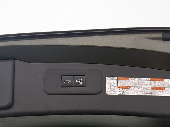 Lexus NX350h 25 of 29