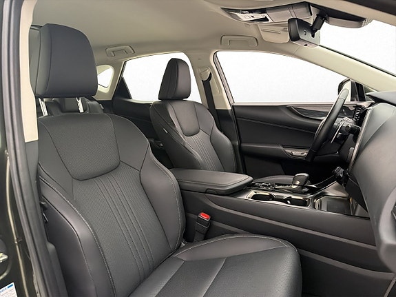 Lexus NX350h 20 of 29