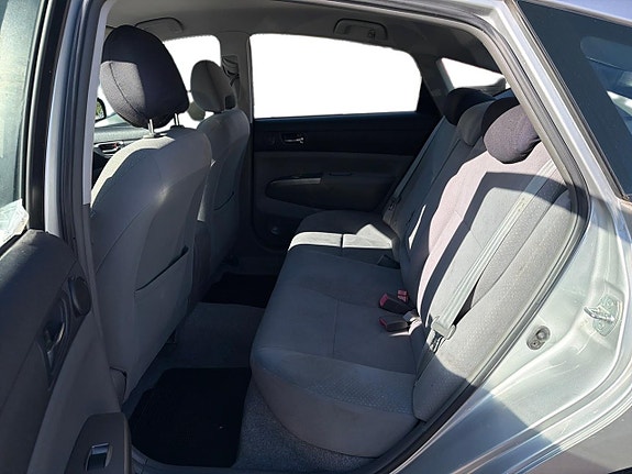 Toyota Prius 15 of 18