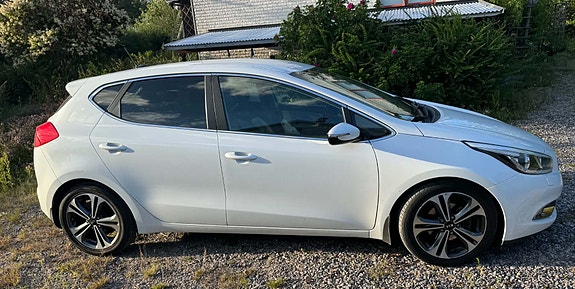 Kia Ceed 3 of 10