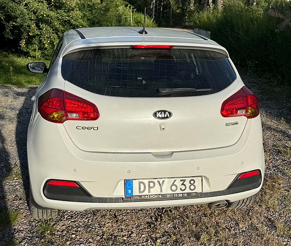 Kia Ceed 4 of 10
