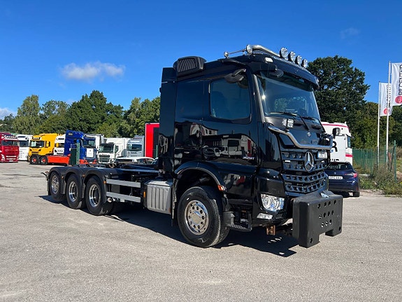 Mercedes Arocs 3251 Tridem Lastväxlare, Fullt Plogutrustad 3 of 12