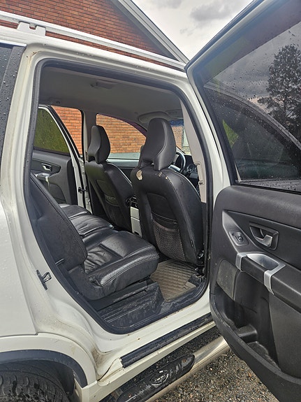 Volvo XC90 10 of 10