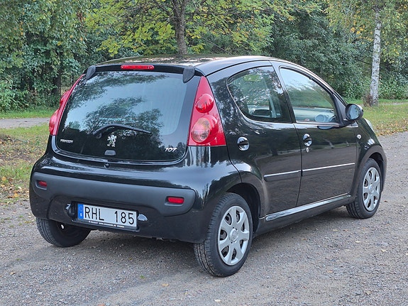 Peugeot 107 4 of 7