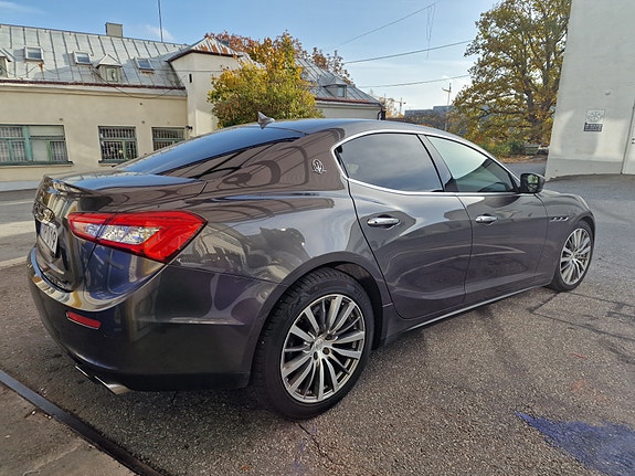 Maserati Ghibli 5 of 7