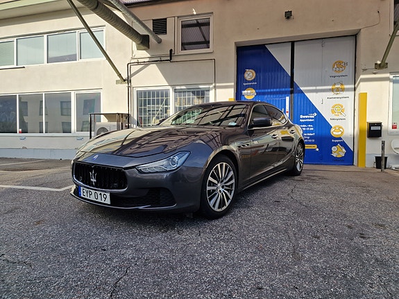 Maserati Ghibli 2 of 7