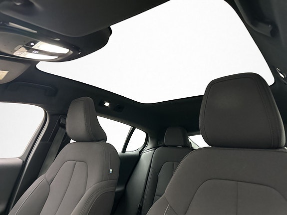 Volvo C40 13 of 30