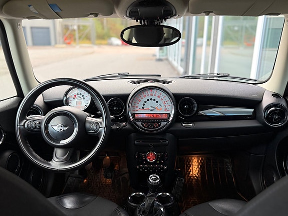 MINI Cooper 6 of 30