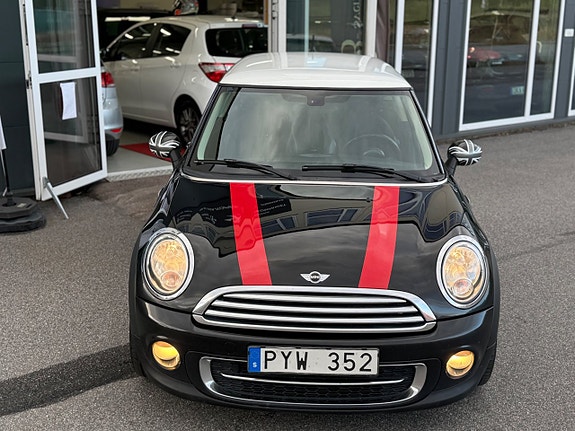 MINI Cooper 13 of 30